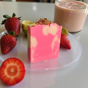 STRAWBERRY MILKSHAKE SOAP